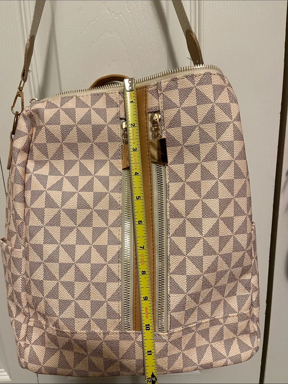Geometric Pattern Convertible Crossbody Backpack in Beige and Tan